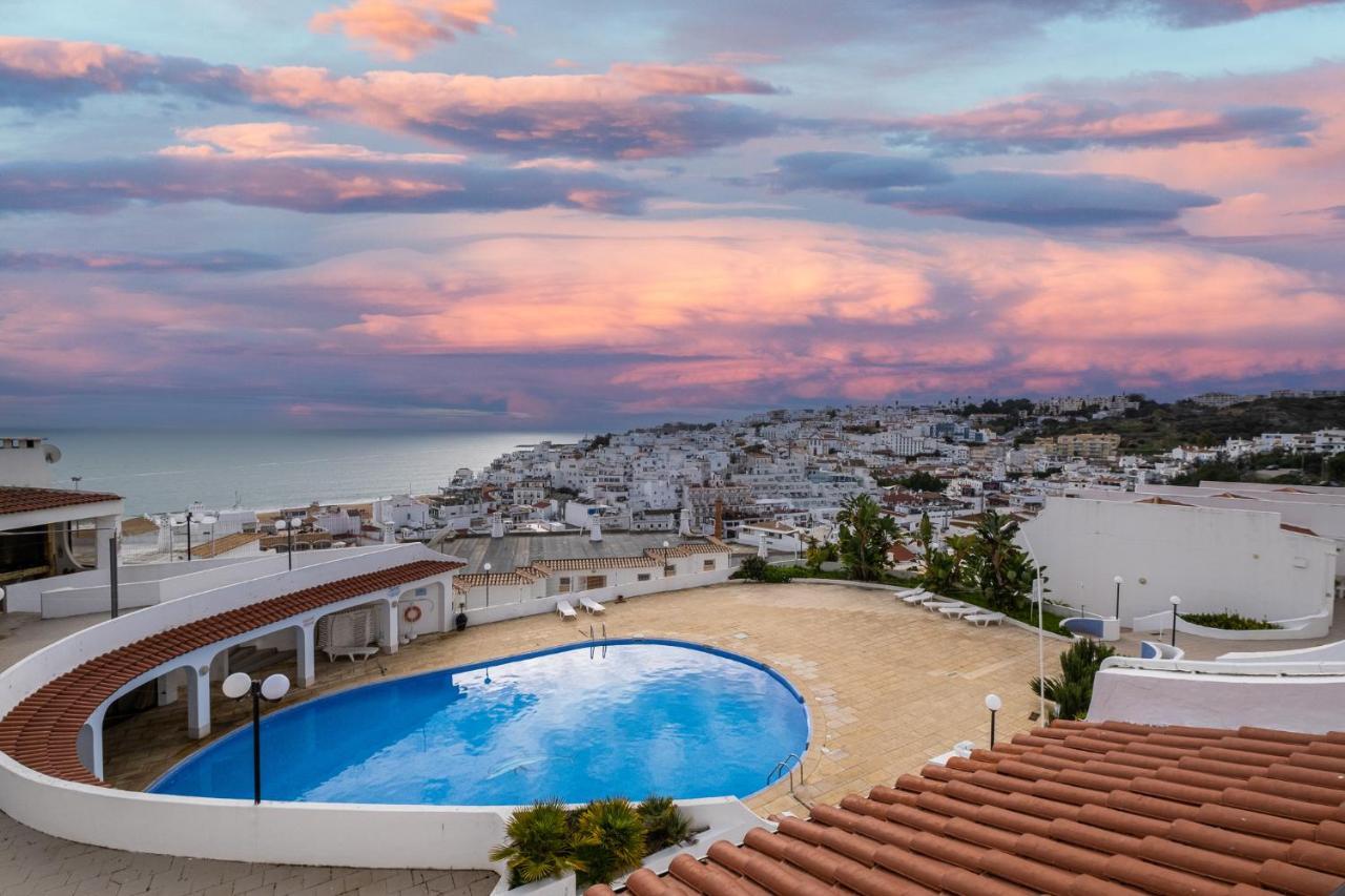 Luxurious Seaview Apartment With Pool 5Min Beach アルブフェイラ エクステリア 写真